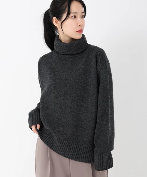 STRAWBERRY-FIELDS（ストロベリーフィールズ）の「アルジーウール_タートルネックウールプルオーバー（ニット/セーター・レディース・ブルー/グリーン/ピンク/チャコール/ライトグレー・2）」の3枚目の写真