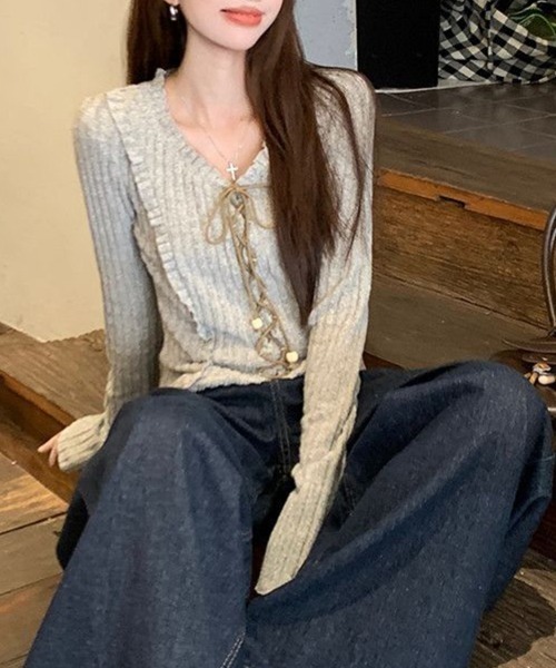 Flugge(フラッジー)の「フロントリボンフリルリブトップス(その他トップス・レディース・ベージュ・LARGE/MEDIUM)」の10枚目の写真