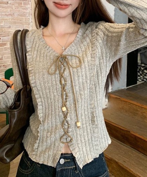 Flugge(フラッジー)の「フロントリボンフリルリブトップス(その他トップス・レディース・ベージュ・LARGE/MEDIUM)」の5枚目の写真