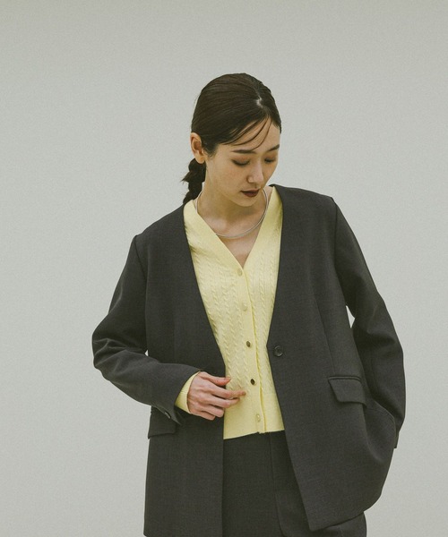 GLOBAL WORK(グローバルワーク)の「ウツクシルエットWクロスジャケット/603985(テーラードジャケット・レディース・ブラック/チャコールグレー/モカ・SMALL/MEDIUM/LARGE)」の2枚目の写真