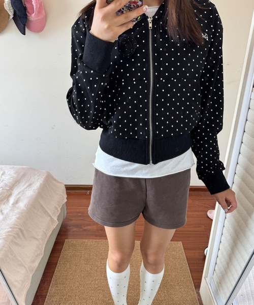 WEGO（ウィゴー）の「WEGO/ドット柄ショート丈フルジップパーカー（パーカー・レディース・ブラック・MEDIUM/LARGE）」の17枚目の写真