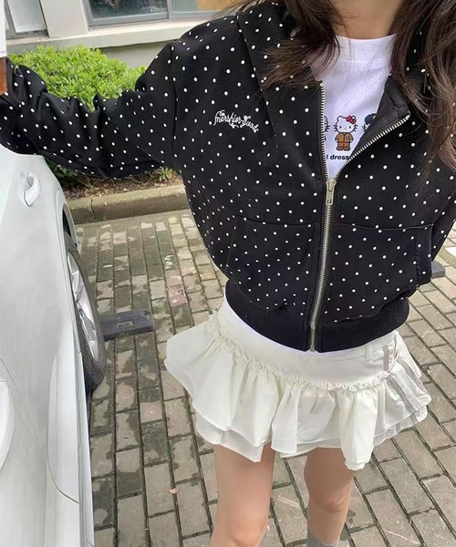 WEGO（ウィゴー）の「WEGO/ドット柄ショート丈フルジップパーカー（パーカー・レディース・ブラック・MEDIUM/LARGE）」の5枚目の写真