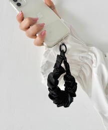 SOLLON.（ソルロン）の「PUギャザースマホストラップ（スマホグッズ）」