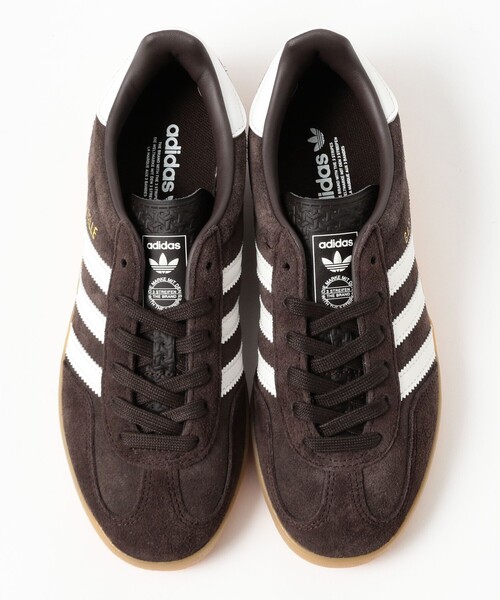 adidas(アディダス)の「【WEB限定】adidas / GAZELLE INDOOR(スニーカー・レディース・ベージュ/ブラウン/ブルー・24.5/24/23.5/23/25)」の9枚目の写真