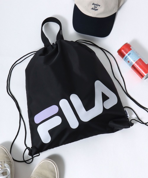 FILA(フィラ)の「FILA(フィラ)ブランドロゴプリント ナップサック/リュック(バックパック/リュック・メンズ・ブラック×ゴールド/ブラック×パープル/ブラック×ブルー/ブラック×レッド/ブラック・FREE)」の2枚目の写真