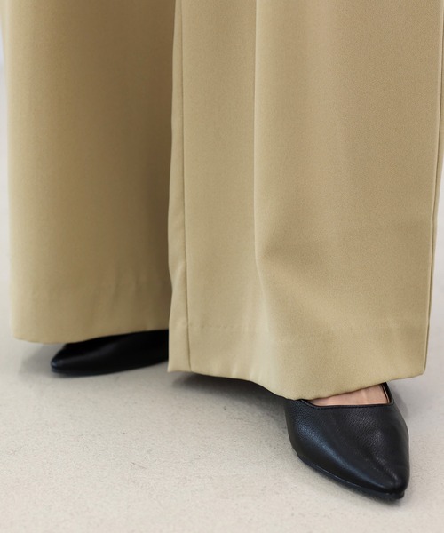 Aletta vita(アレッタビータ)の「細見えツータックドレープパンツ(その他パンツ・レディース・ブラック/ベージュ・L/M)」の19枚目の写真