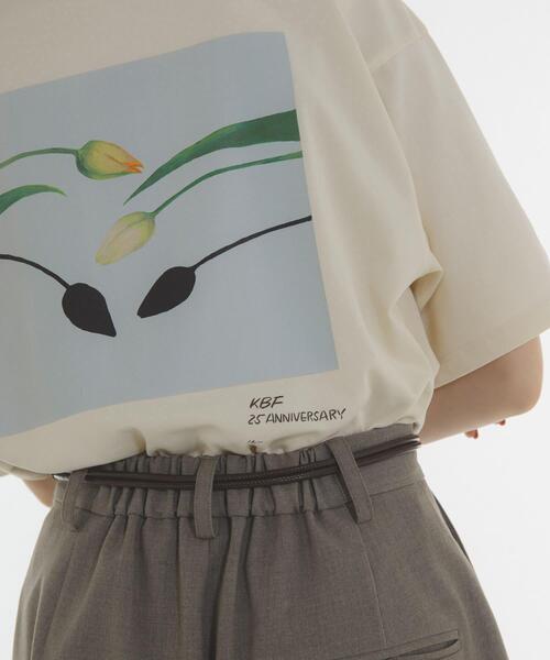 KBF(ケイビーエフ)の「『別注』Lee Izumida×KBF プリントTEE(Tシャツ/カットソー・レディース・アイボリー/ピンク/ネイビー・ONE)」の4枚目の写真