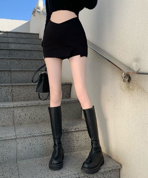 ViViDAY(ビビデー)の「スリットショートスカパン(スカート・レディース・ブラック・M/S/L)」の11枚目の写真