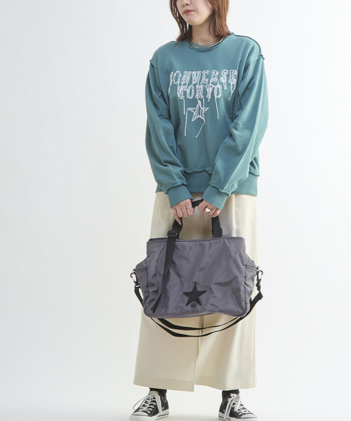 CONVERSE TOKYO(コンバーストウキョウ)の「DAMAGED EMBROIDED LOGO SWEAT(スウェット・レディース・グリーン/グレー/ブラック・MEDIUM/SMALL)」の7枚目の写真