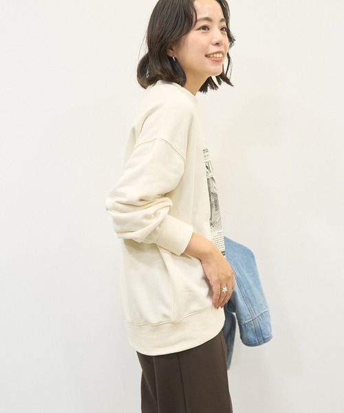 AMERICAN HOLIC(アメリカンホリック)の「News paperロゴスウェット(スウェット・レディース・チャコールグレー/杢グレー/アイボリー・FREE)」の9枚目の写真