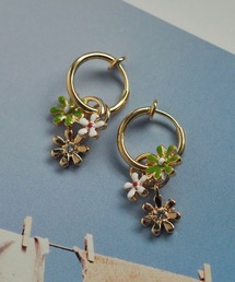 GOLDY | カラー ブルーム イヤリング(イヤリング)