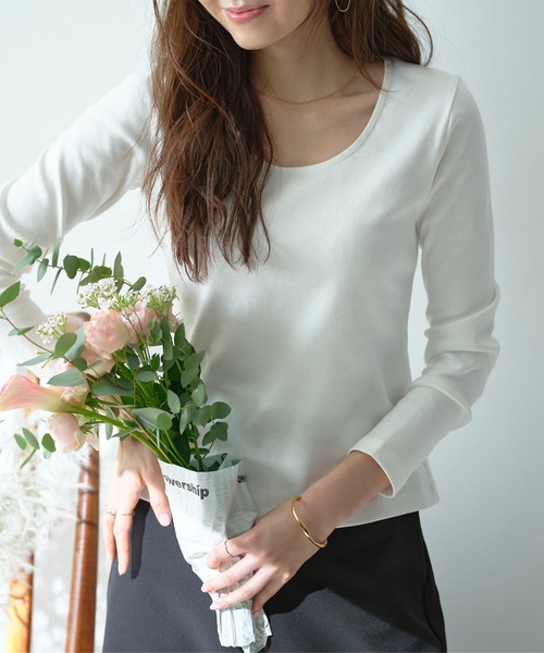 KOBE LETTUCE（コウベレタス）の「[ M L XL 選べるタイプ ] 深開きスクエア Uネック 長袖Tシャツ（Tシャツ/カットソー・レディース・オフホワイト/杢グレー/グレー系/ブラック/ホワイト系/ピンク/ピンク系/ブラック系・L/M/XL）」の15枚目の写真