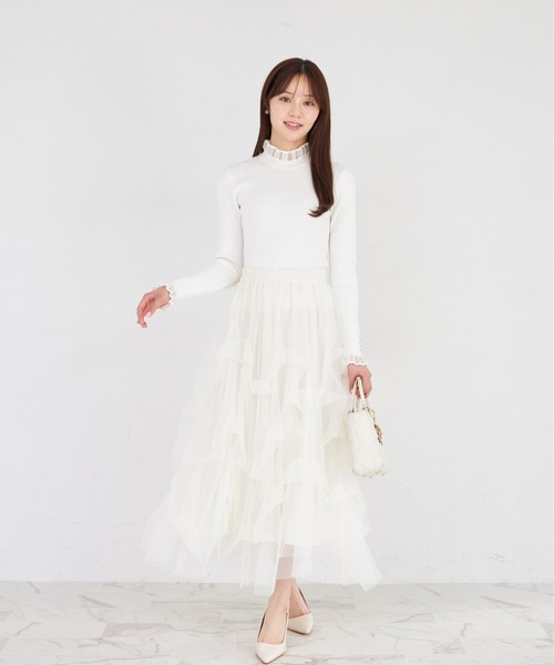 tocco closet(トッコ クローゼット)の「袖口ビジュー付きシアーフリル切り替えリブニットプルオーバー(ニット/セーター・レディース・オフホワイト/ピンク/ブルー・M)」の15枚目の写真