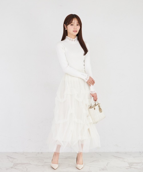 tocco closet(トッコ クローゼット)の「袖口ビジュー付きシアーフリル切り替えリブニットプルオーバー(ニット/セーター・レディース・オフホワイト/ピンク/ブルー・M)」の16枚目の写真