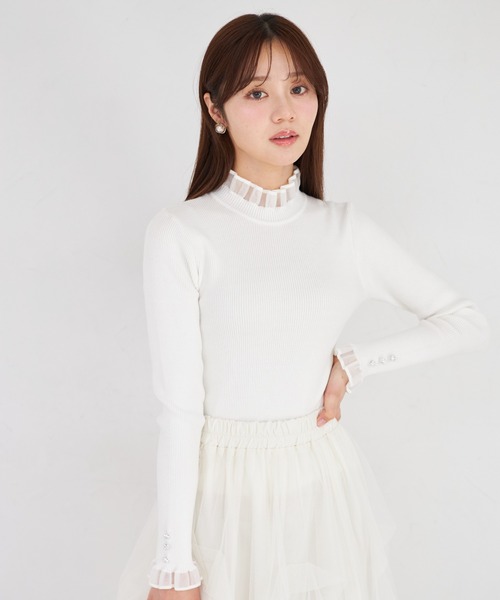 tocco closet(トッコ クローゼット)の「袖口ビジュー付きシアーフリル切り替えリブニットプルオーバー(ニット/セーター・レディース・オフホワイト/ピンク/ブルー・M)」の18枚目の写真