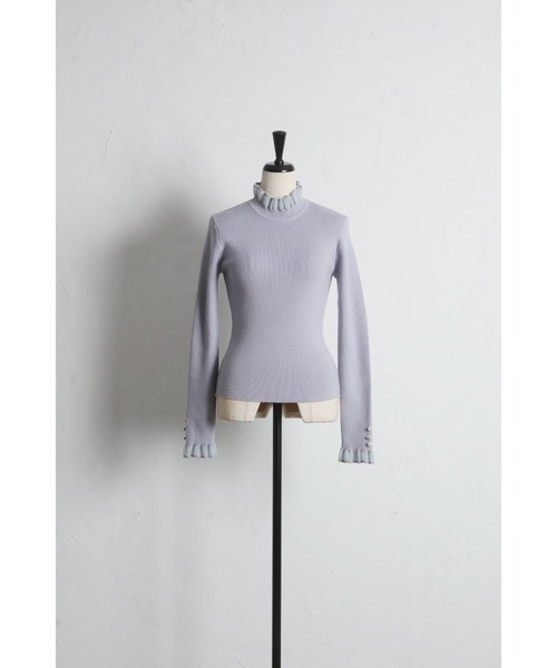 tocco closet(トッコ クローゼット)の「袖口ビジュー付きシアーフリル切り替えリブニットプルオーバー(ニット/セーター・レディース・オフホワイト/ピンク/ブルー・M)」の4枚目の写真
