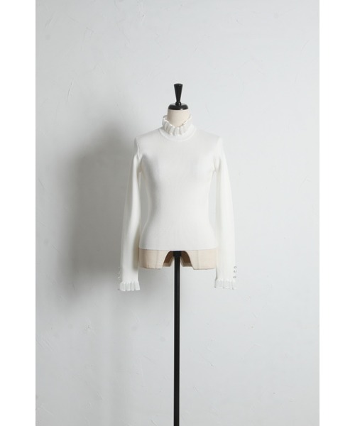 tocco closet(トッコ クローゼット)の「袖口ビジュー付きシアーフリル切り替えリブニットプルオーバー(ニット/セーター・レディース・オフホワイト/ピンク/ブルー・M)」の6枚目の写真