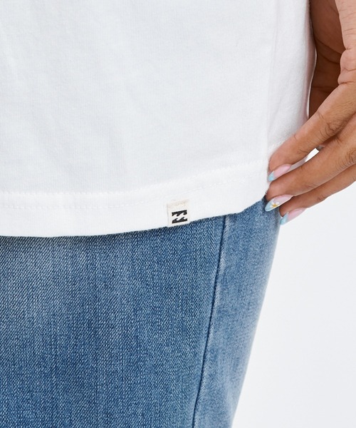 BILLABONG(ビラボン)の「BILLABONG ウィメンズ GRAPHIC PRINT LOOSE Tシャツ 【2026年春夏モデル】(Tシャツ/カットソー・レディース・ホワイト/ライトブルー/オフホワイト/アイボリー・MEDIUM)」の19枚目の写真