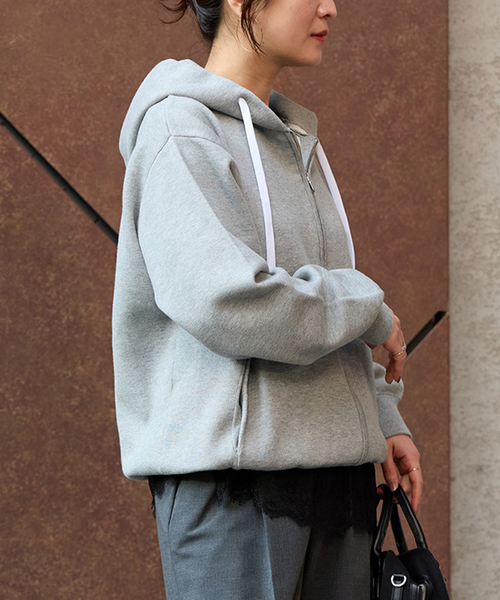 JOURNAL STANDARD（ジャーナルスタンダード）の「《追加4》レースヘム クルーネックシアーロングT（Tシャツ/カットソー・レディース・アイボリー・FREE）」の13枚目の写真