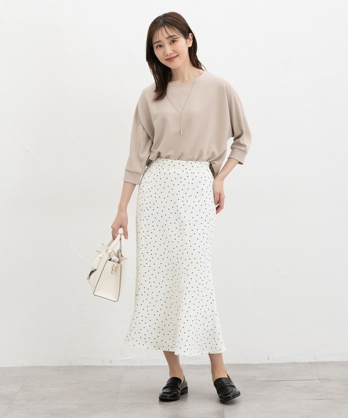 Honeys(ハニーズ)の「【UVカット】7分袖アクセ付ドルマントップス(Tシャツ/カットソー・レディース・オレンジ系その他/ブルー/アイボリー/ブラック/イエロー/ベージュ・L/LL/M)」の20枚目の写真