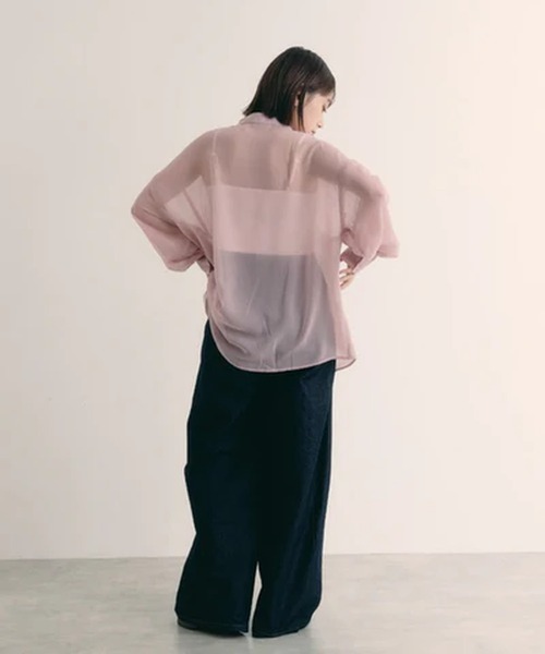 merrylatte(メリーラテ)の「シアーバンドカラーシャツ【IROHANI】(シャツ/ブラウス・レディース・ブラック/ピンク/ベージュ/ホワイト・FREE)」の12枚目の写真
