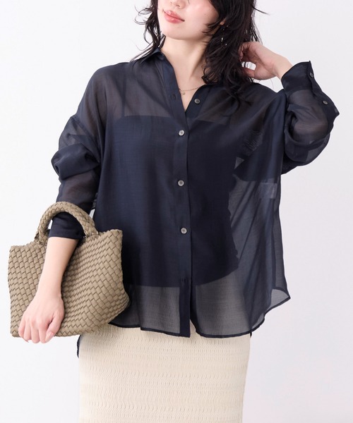 MICA&DEAL(マイカ&ディール)の「シアーシャツ(シャツ/ブラウス・レディース・ライトベージュ/ブルーグレー/ネイビー/ベージュ・FREE)」の4枚目の写真