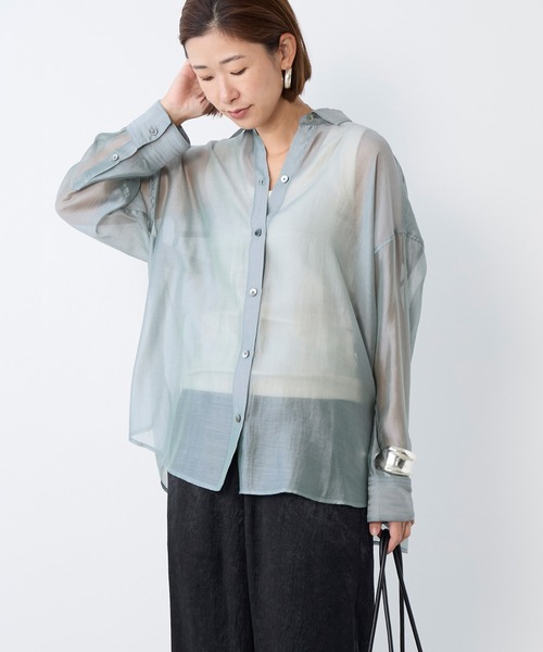 MICA&DEAL(マイカ&ディール)の「シアーシャツ(シャツ/ブラウス・レディース・ライトベージュ/ブルーグレー/ネイビー/ベージュ・FREE)」の6枚目の写真