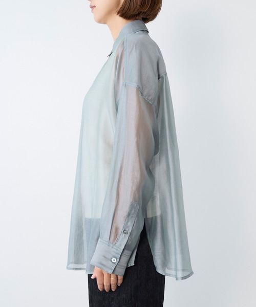 MICA&DEAL(マイカ&ディール)の「シアーシャツ(シャツ/ブラウス・レディース・ライトベージュ/ブルーグレー/ネイビー/ベージュ・FREE)」の14枚目の写真