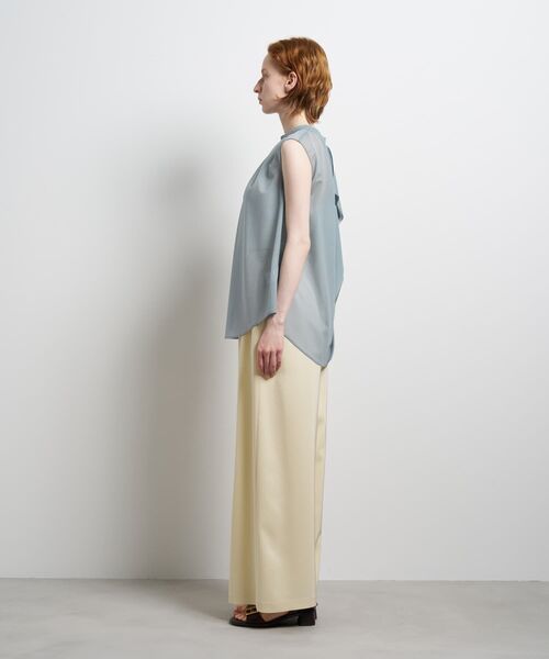 LANVIN en Bleu(ランバンオンブルー)の「シアートリコットバックドレープブラウス(シャツ/ブラウス・レディース・ブルー/オフホワイト/ライトブルー・38)」の14枚目の写真