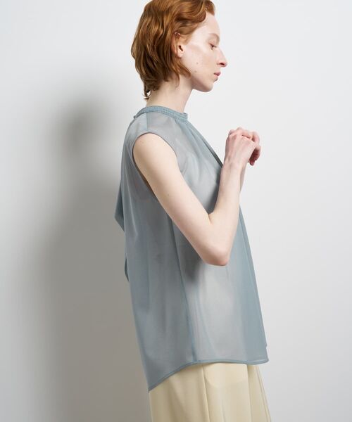 LANVIN en Bleu(ランバンオンブルー)の「シアートリコットバックドレープブラウス(シャツ/ブラウス・レディース・ブルー/オフホワイト/ライトブルー・38)」の16枚目の写真
