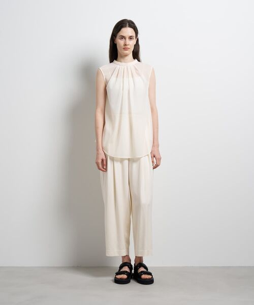 LANVIN en Bleu(ランバンオンブルー)の「シアートリコットバックドレープブラウス(シャツ/ブラウス・レディース・ブルー/オフホワイト/ライトブルー・38)」の4枚目の写真