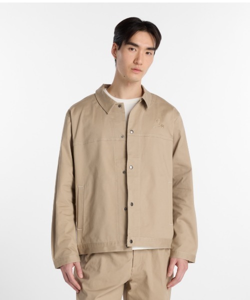 NEW BALANCE(ニューバランス)の「New Balance 大谷翔平 Signature Woven Twill Lined Jacket(ニューバランス 大谷翔平シグネチャーウーブンツイルラインドジャケット)(シャツ/ブラウス・メンズ・ネイビー/ベージュ系・MEDIUM/LARGE/X-LARGE)」の2枚目の写真