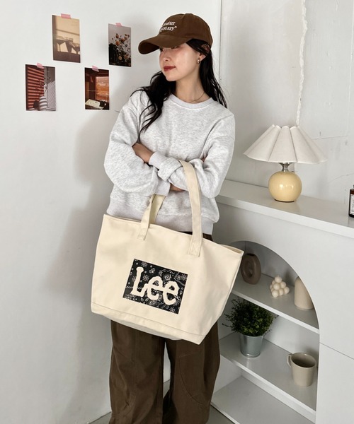 Lee(リー)の「Lee/バンダナ柄 ロゴプリント トートバッグ/A4対応/キャンバス/ユニセックス(トートバッグ・レディース・ブラック/オフホワイト・FREE)」の10枚目の写真