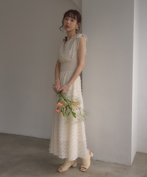 SOELA（ソエラ）の「【INGNI　SOELA】ジャガードフリンジワンピース／WEB限定（ワンピース・レディース・ブラック/アイボリー/ピンク・M）」の4枚目の写真