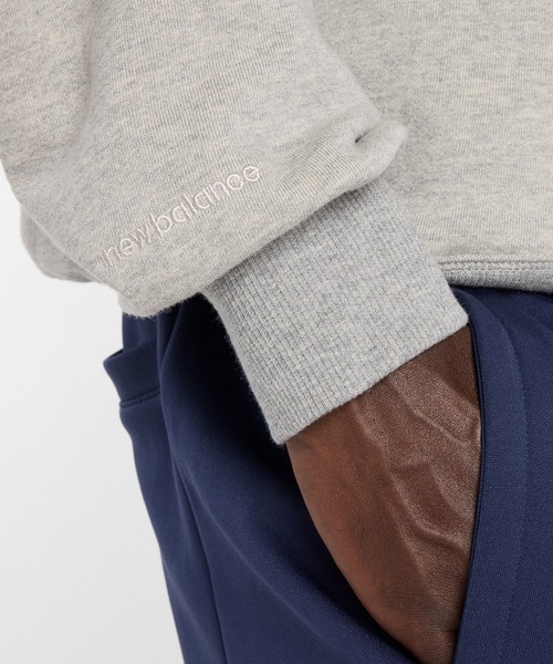 NEW BALANCE(ニューバランス)の「NEW BALANCE NB Grey Regular Fit Hoodie MT61F3LL(パーカー・メンズ・グレー/チャコールグレー・M/L)」の5枚目の写真