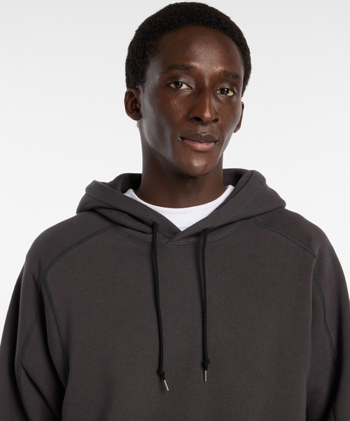 NEW BALANCE(ニューバランス)の「NEW BALANCE NB Grey Regular Fit Hoodie MT61F3LL(パーカー・メンズ・グレー/チャコールグレー・M/L)」の10枚目の写真