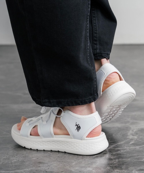 U.S. POLO ASSN.(ユーエスポロアッスン)の「U.S. POLO ASSN. ユーエスポロアッスン ワンポイントロゴ厚底スニーカーサンダル(サンダル・メンズ・ブラック×ホワイト/ホワイト/ライトベージュ/ブラック・24cm/23.5cm/23cm/22.5cm/27cm/26.5cm/26cm/25.5cm/25cm/24.5cm)」の11枚目の写真