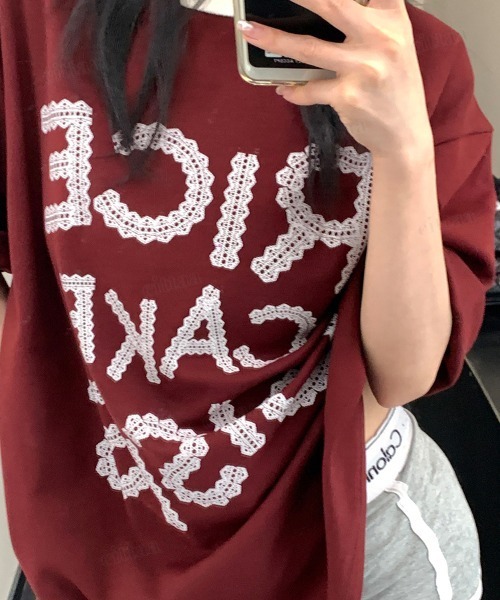 Dalfwin（ダールフィン）の「韓国ファッション RICECAKEレースロゴ半袖Tシャツ（Tシャツ/カットソー・レディース・ブラウン/レッド・FREE）」の12枚目の写真