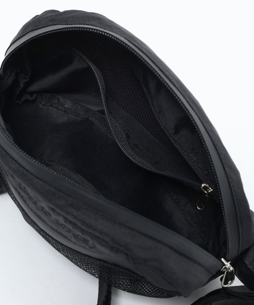 JEANASIS（ジーナシス）の「ナイロンメッシュウエストポーチ/679535（ボディバッグ/ウエストポーチ・レディース・ブラック/レッド系その他・FREE）」の9枚目の写真