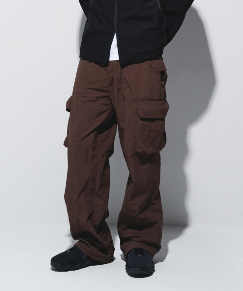 KALAPATTHAR(カラパタール)の「UTILITY NYLON RIPSTOP SEMI-WIDE PANTS - BROWN(その他パンツ・メンズ・その他・MEDIUM/LARGE/X-LARGE)」の2枚目の写真