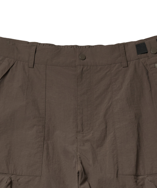 KALAPATTHAR(カラパタール)の「UTILITY NYLON RIPSTOP SEMI-WIDE PANTS - BROWN(その他パンツ・メンズ・その他・MEDIUM/LARGE/X-LARGE)」の6枚目の写真