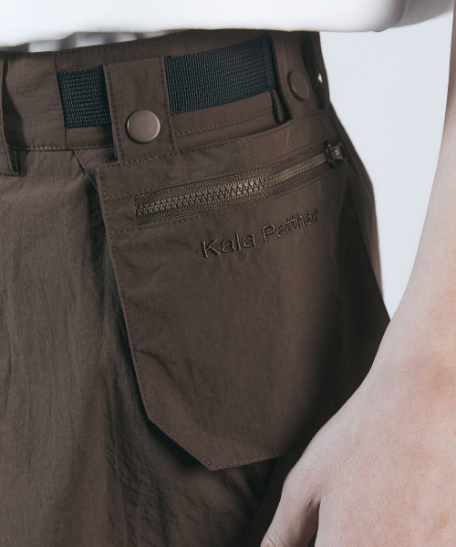 KALAPATTHAR(カラパタール)の「UTILITY NYLON RIPSTOP SEMI-WIDE PANTS - BROWN(その他パンツ・メンズ・その他・MEDIUM/LARGE/X-LARGE)」の7枚目の写真