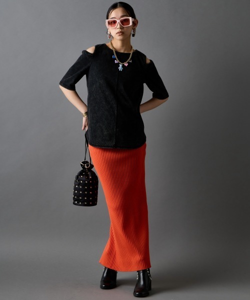 GEVS.（ジェイヴィス）の「オープンショルダーテレコプルオーバー＜大きいサイズ有＞GEVS.（Tシャツ/カットソー・レディース・スミクロ/イエロー・5L/4L/3L/LL/L/M）」の19枚目の写真