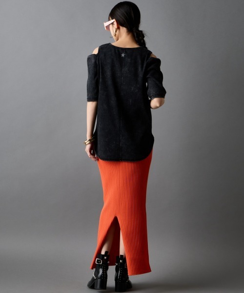 GEVS.（ジェイヴィス）の「オープンショルダーテレコプルオーバー＜大きいサイズ有＞GEVS.（Tシャツ/カットソー・レディース・スミクロ/イエロー・5L/4L/3L/LL/L/M）」の16枚目の写真