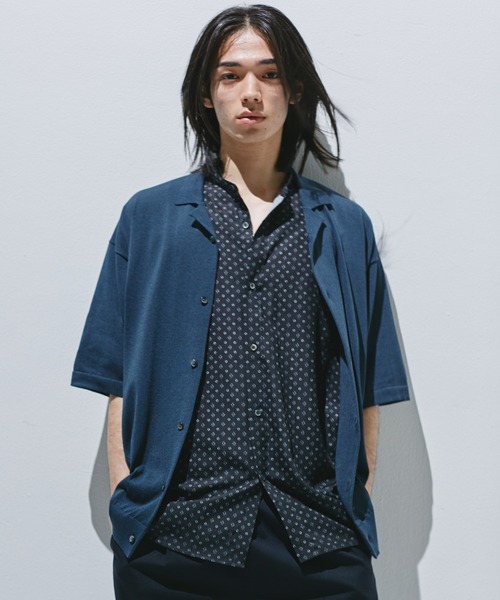 URBAN RESEARCH DOORS（アーバンリサーチドアーズ）の「『UR TECH』 サマシェア ニットカーディガン（カーディガン/ボレロ・メンズ・ネイビー/ベージュ系その他・LARGE/MEDIUM）」の4枚目の写真