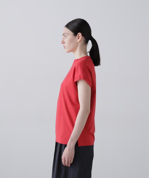 ADORE（アドーア）の「◆コンパクトポンチトップス（Tシャツ/カットソー・レディース・レッド/グリーン/ブラック/ホワイト・38）」の8枚目の写真
