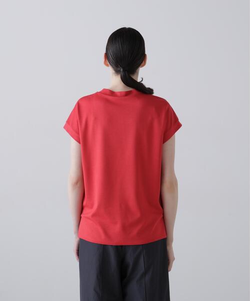 ADORE（アドーア）の「◆コンパクトポンチトップス（Tシャツ/カットソー・レディース・レッド/グリーン/ブラック/ホワイト・38）」の9枚目の写真