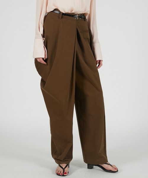 PRANK PROJECT（プランクプロジェクト）の「【2026Summer Pre-Order】アシンメトリードレープパンツ / Asymmetrical Drape Pants（その他パンツ・レディース・ネイビー/ブルー/カーキ・36/38）」の2枚目の写真