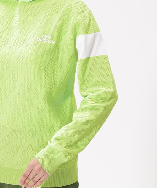 New Balance Golf(ニューバランスゴルフ)の「【new balance golf】ゼブラ柄 ニット プルオーバー フーディー (WOMENS)(パーカー・レディース・ブラック/ホワイト/イエロー・MEDIUM/LARGE/SMALL)」の4枚目の写真