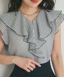 La boutique BonBon（ラブティックボンボン）の「【モテ女子の味方】サテンサッカーラッフルブラウス（シャツ/ブラウス）」